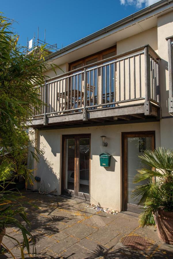 Modern, Well Placed House Walkable To & Town Ferienhaus *